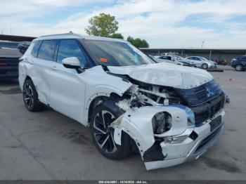  Salvage Mitsubishi Outlander