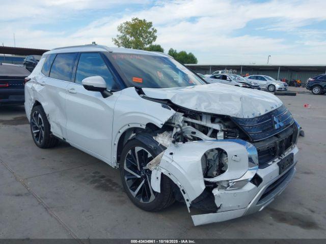  Salvage Mitsubishi Outlander