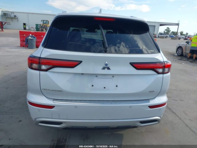 Mitsubishi Outlander Sel 2.5 S-awc Image 13