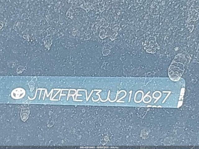 Toyota RAV4 Le Image 13