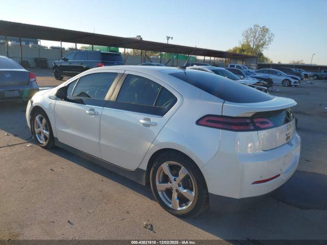 Chevrolet Volt Image 7