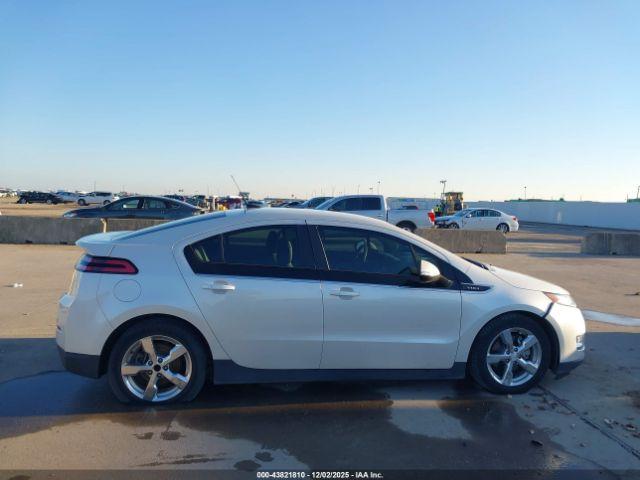 Chevrolet Volt Image 19