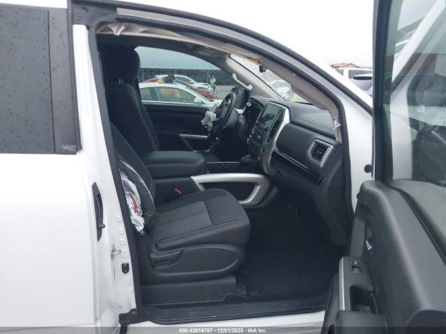 Nissan Titan King Cab Sv 4x2 Image 9