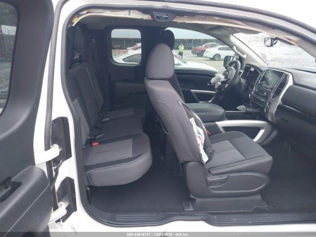 Nissan Titan King Cab Sv 4x2 Image 16