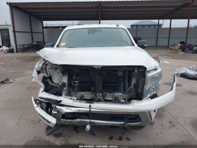 Nissan Titan King Cab Sv 4x2 Image 15