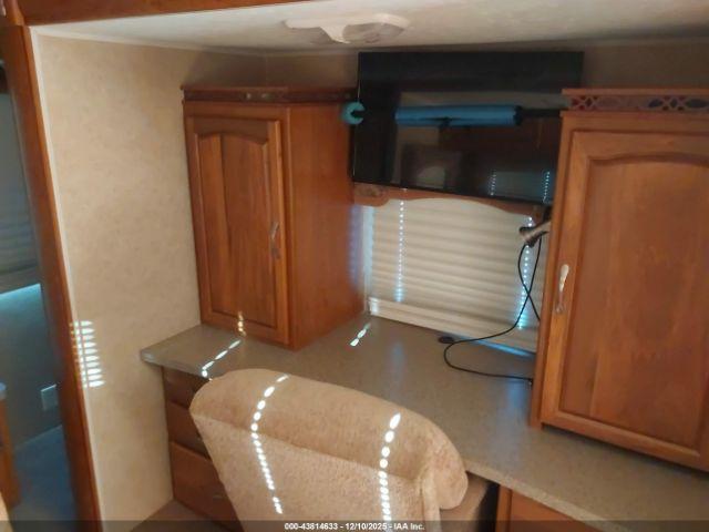 Holiday Rambler Savoy Lx 32skt Image 6