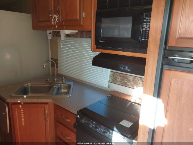 Holiday Rambler Savoy Lx 32skt Image 14