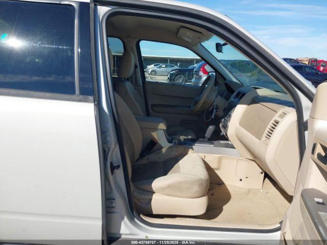 Ford Escape Xlt Image 5