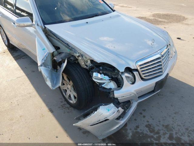 Mercedes-Benz E-Class Image 9