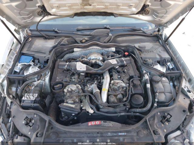 Mercedes-Benz E-Class Image 12