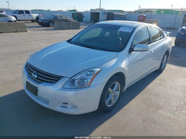 Nissan Altima 2.5 S Image 6