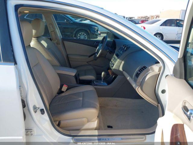 Nissan Altima 2.5 S Image 4