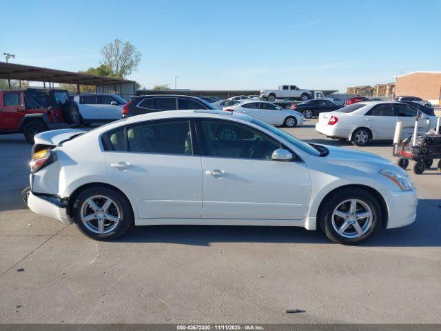 Nissan Altima 2.5 S Image 7