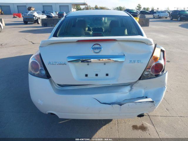 Nissan Altima 2.5 S Image 17