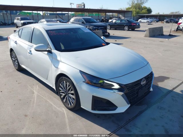 Nissan Altima Sv Fwd Image 1