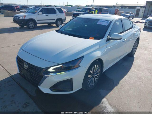 Nissan Altima Sv Fwd Image 11