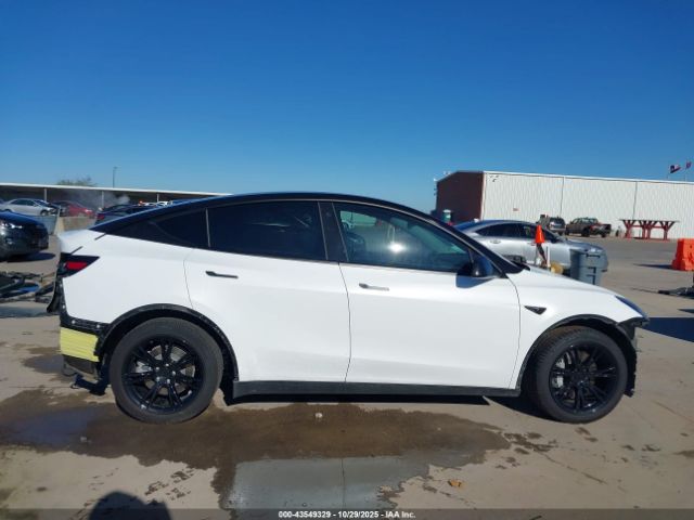 Tesla Model Y Long Range Dual Motor All-wheel Drive Image 18