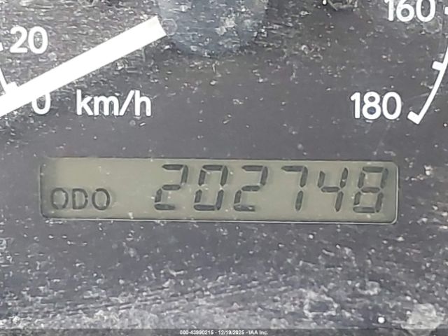 Toyota Corolla Ce Image 9