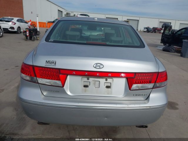 Hyundai Azera Image 12