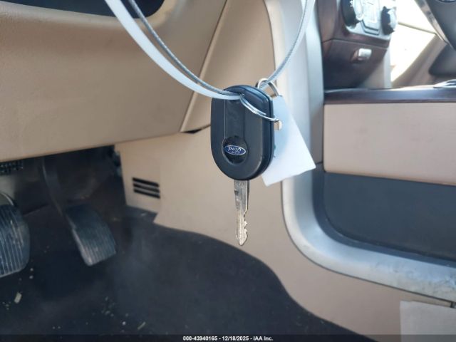 Ford F-150 Lariat Image 4