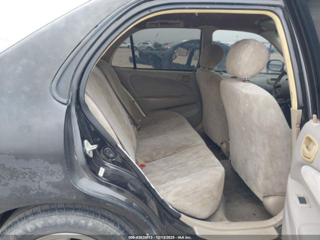 Toyota Corolla Le Image 4