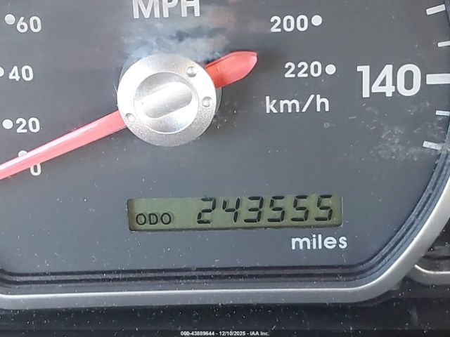 Mitsubishi Galant Image 2