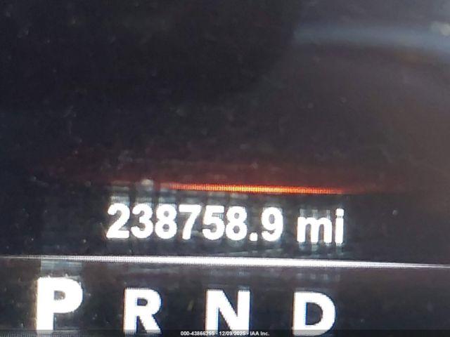 Ram 3500 Lone Star  4x4 8' Box Image 3