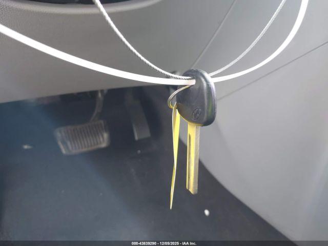 Hyundai ACCENT Gls Image 10