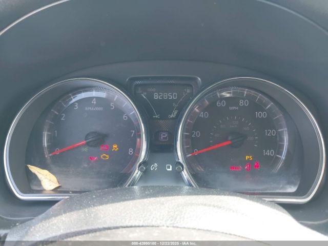 Nissan Versa 1.6 Sv Image 3