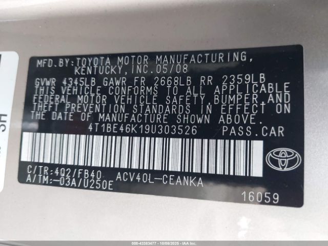 Toyota Camry Le Image 11