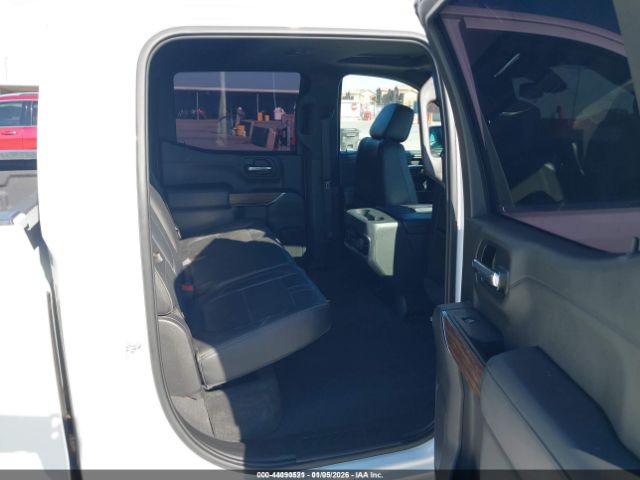 Chevrolet Silverado 1500 High Country Image 3