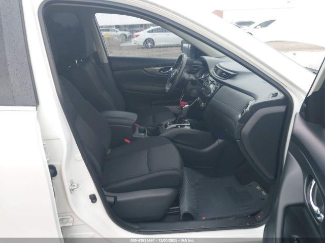 Nissan Rogue Sv Image 6