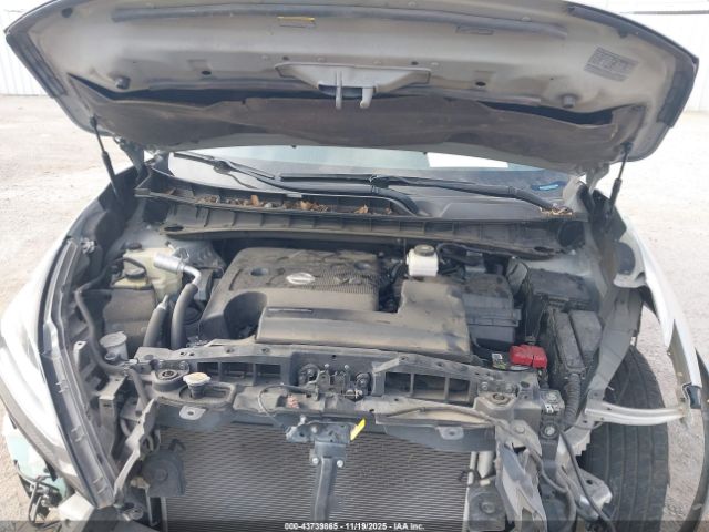 Nissan Murano S Image 4