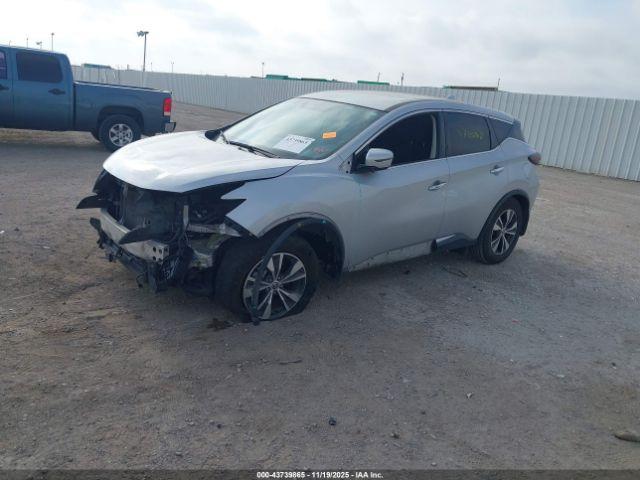 Nissan Murano S Image 2