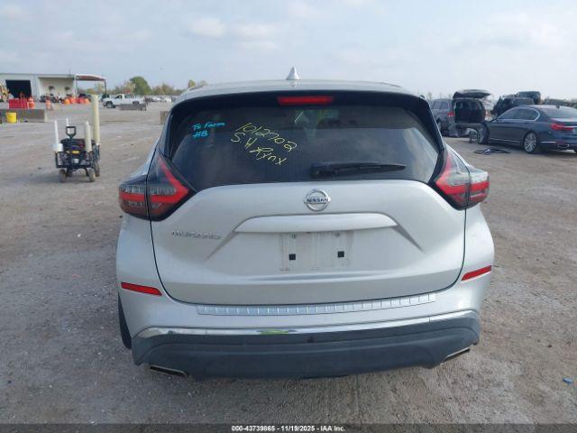 Nissan Murano S Image 3