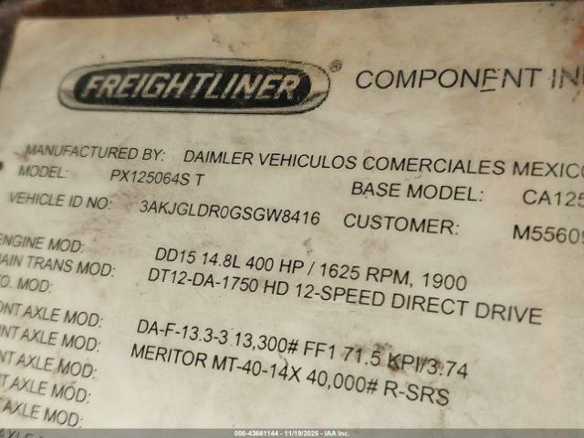 Freightliner Cascadia 125 Image 8