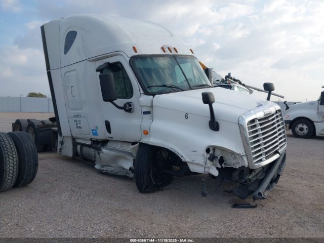 Freightliner Cascadia 125 Image 12