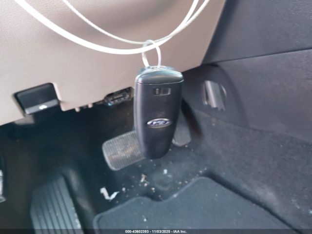 Ford Explorer Limited Image 9