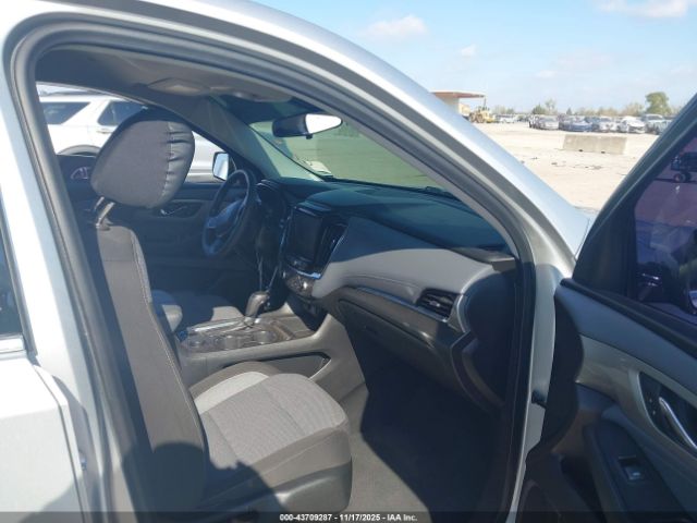 Chevrolet Traverse Fwd Lt Cloth Image 16