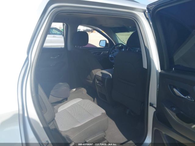 Chevrolet Traverse Fwd Lt Cloth Image 11