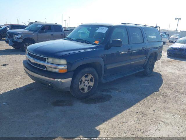 Chevrolet Suburban 1500 Ls Image 2