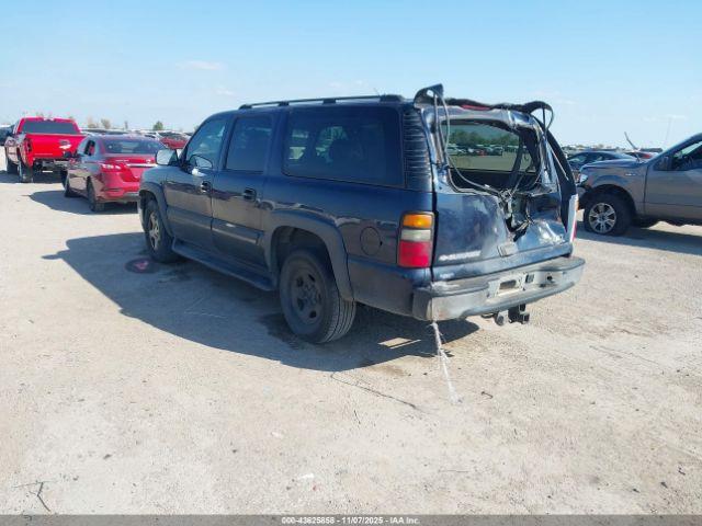 Chevrolet Suburban 1500 Ls Image 4