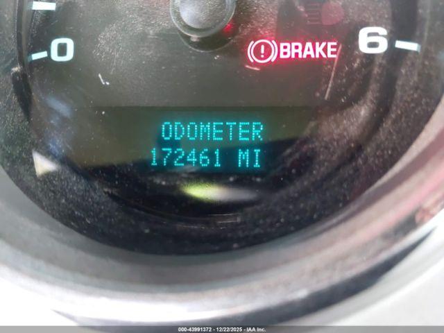 Chevrolet Silverado 2500 Work Truck Image 11