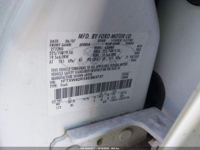 Ford F-450 Lariat Image 13