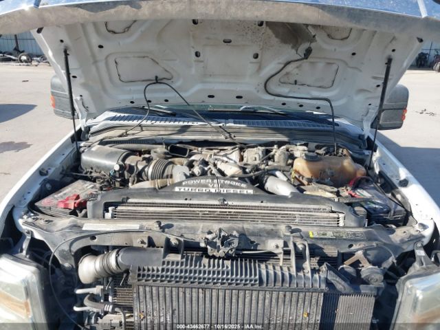 Ford F-450 Lariat Image 2