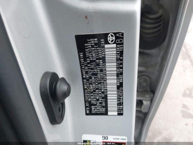 Toyota Corolla Image 16