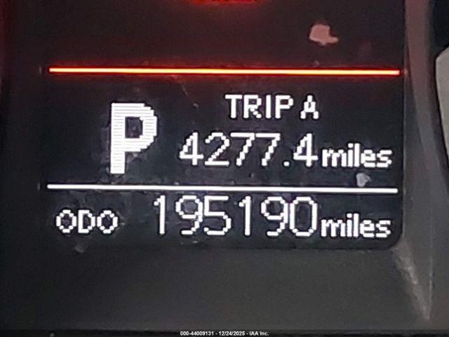 Toyota Corolla Image 17