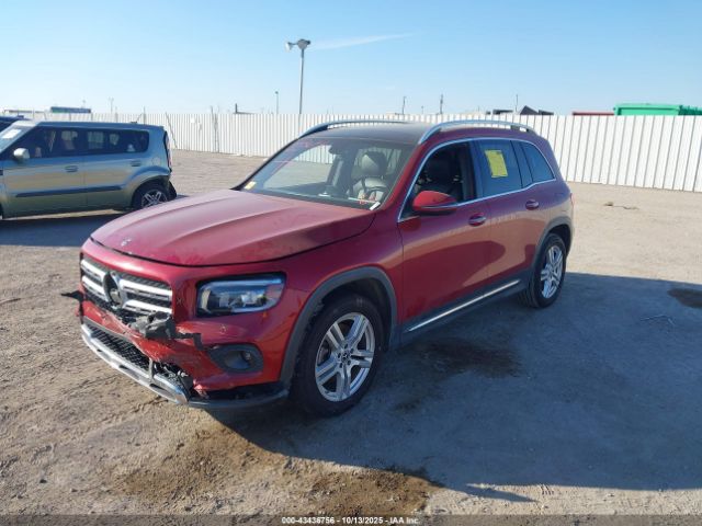 Mercedes-Benz GLB Image 9