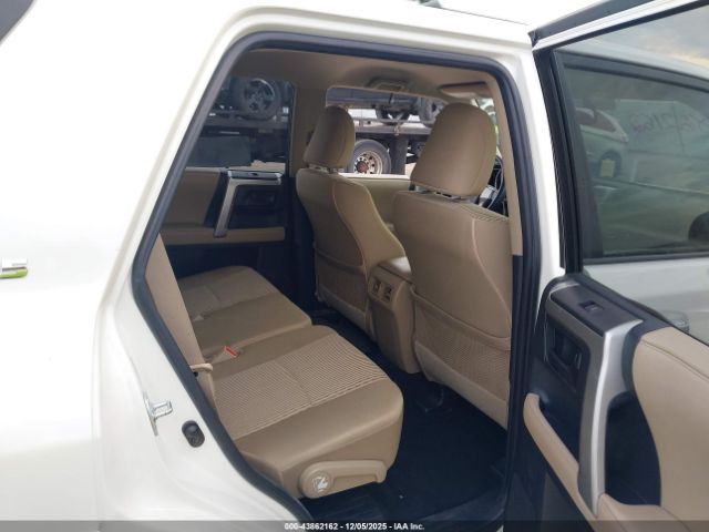 Toyota 4Runner Sr5 V6 Image 2