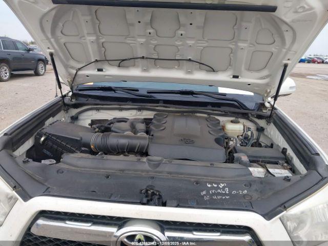 Toyota 4Runner Sr5 V6 Image 4